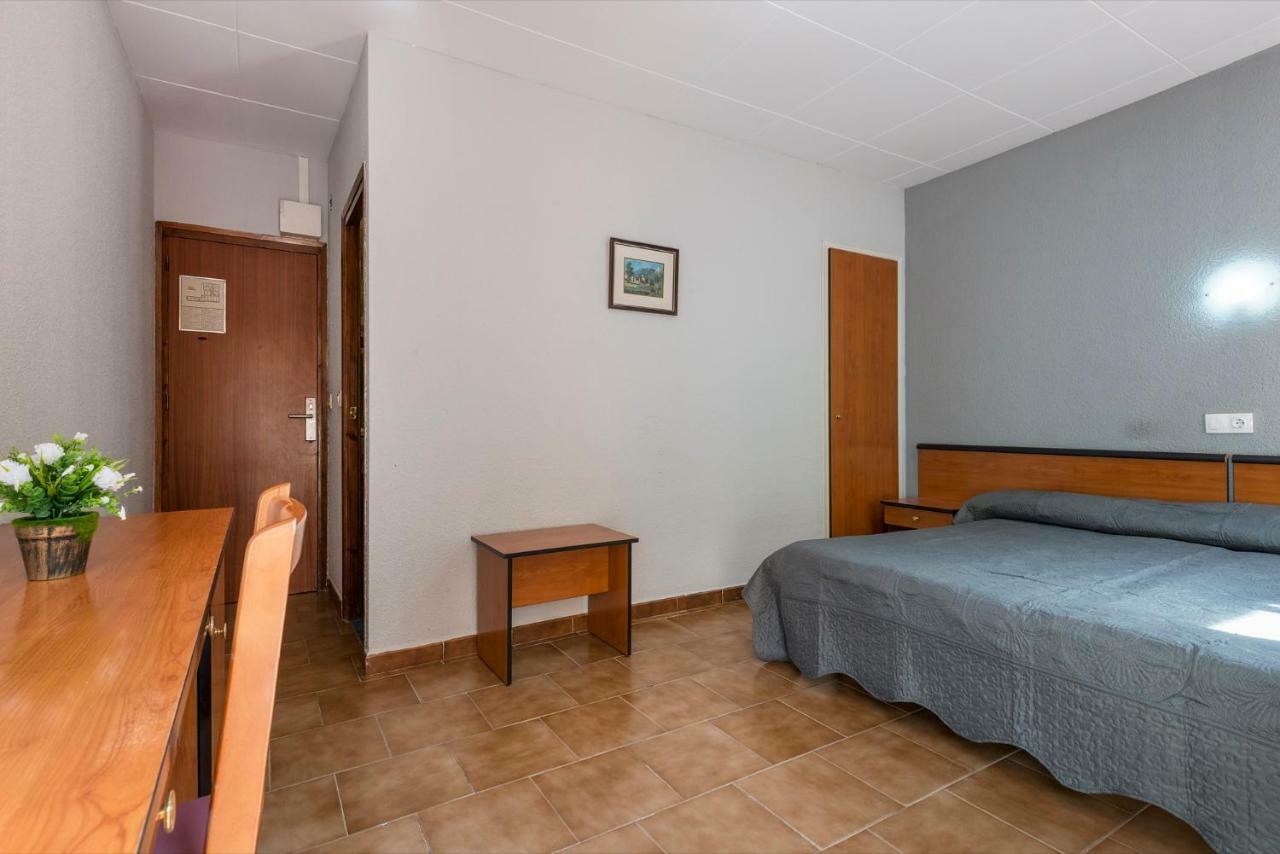 Hotel Mar I Sol Calella Esterno foto
