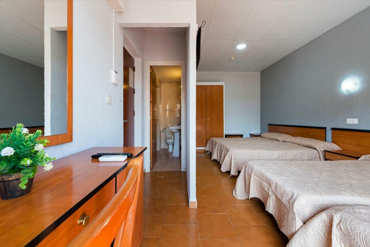 Hotel Mar I Sol Calella Esterno foto